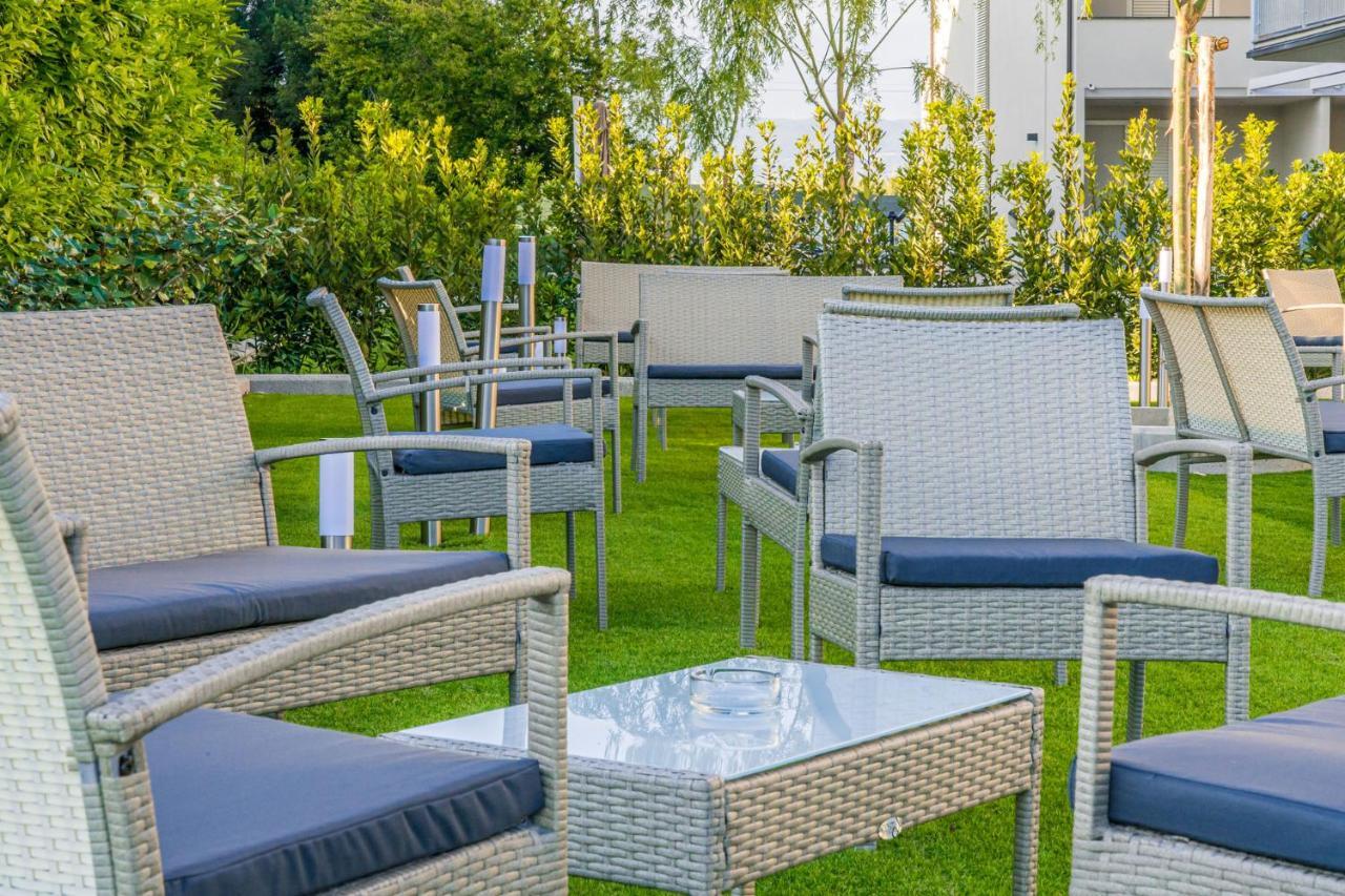Golden Hotel Marina di Cecina Zewnętrze zdjęcie